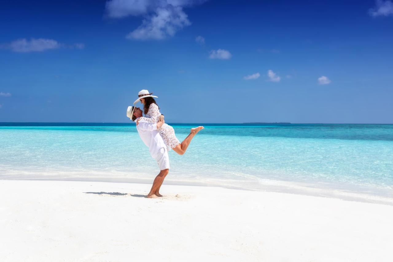 Avani Plus Fares Maldives Resort - 50 Percent Off On Seaplane Transfer For Minimum Stay Of 3 Nights And More For Stays Until 31 October 2025 Kendhoo Eksteriør billede