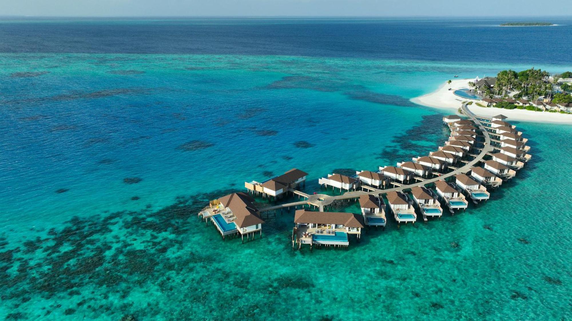 Avani Plus Fares Maldives Resort - 50 Percent Off On Seaplane Transfer For Minimum Stay Of 3 Nights And More For Stays Until 31 October 2025 Kendhoo Eksteriør billede