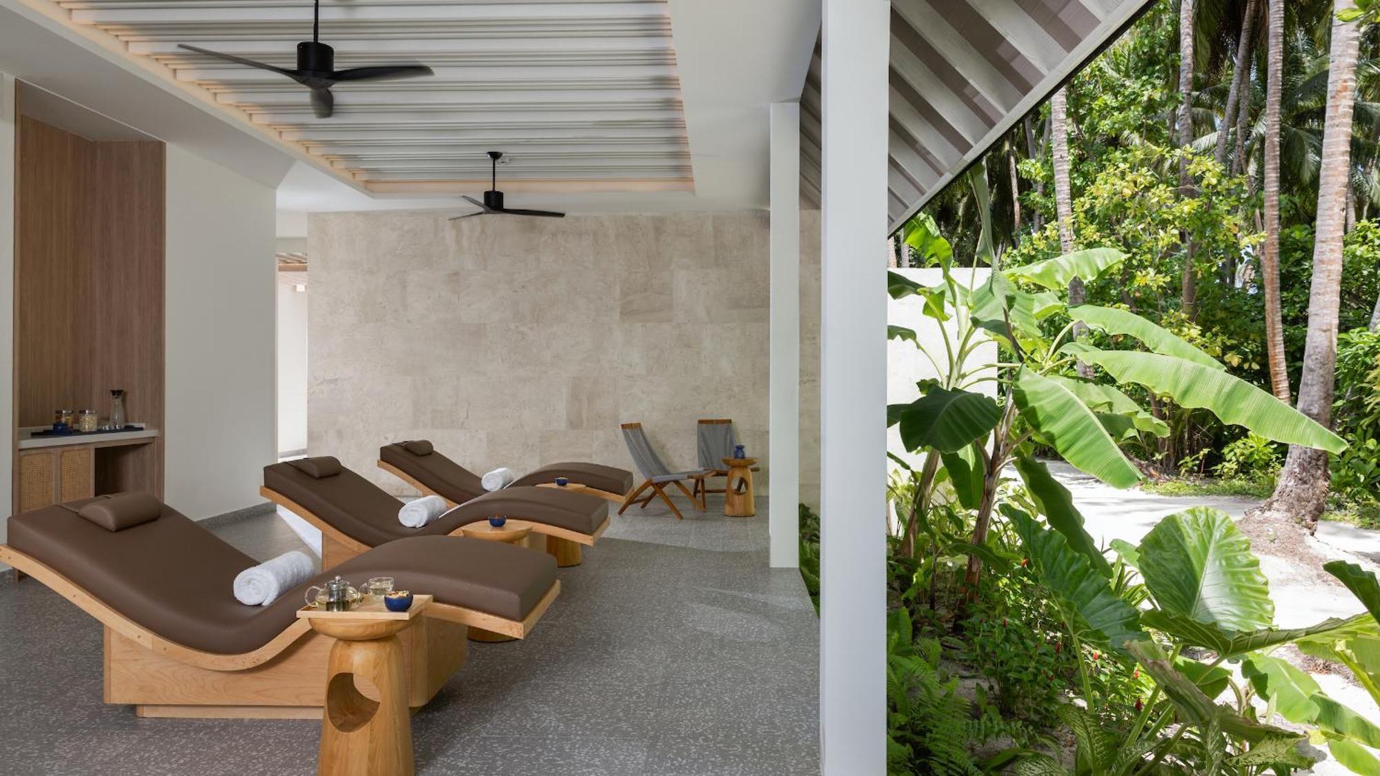 Avani Plus Fares Maldives Resort - 50 Percent Off On Seaplane Transfer For Minimum Stay Of 3 Nights And More For Stays Until 31 October 2025 Kendhoo Eksteriør billede