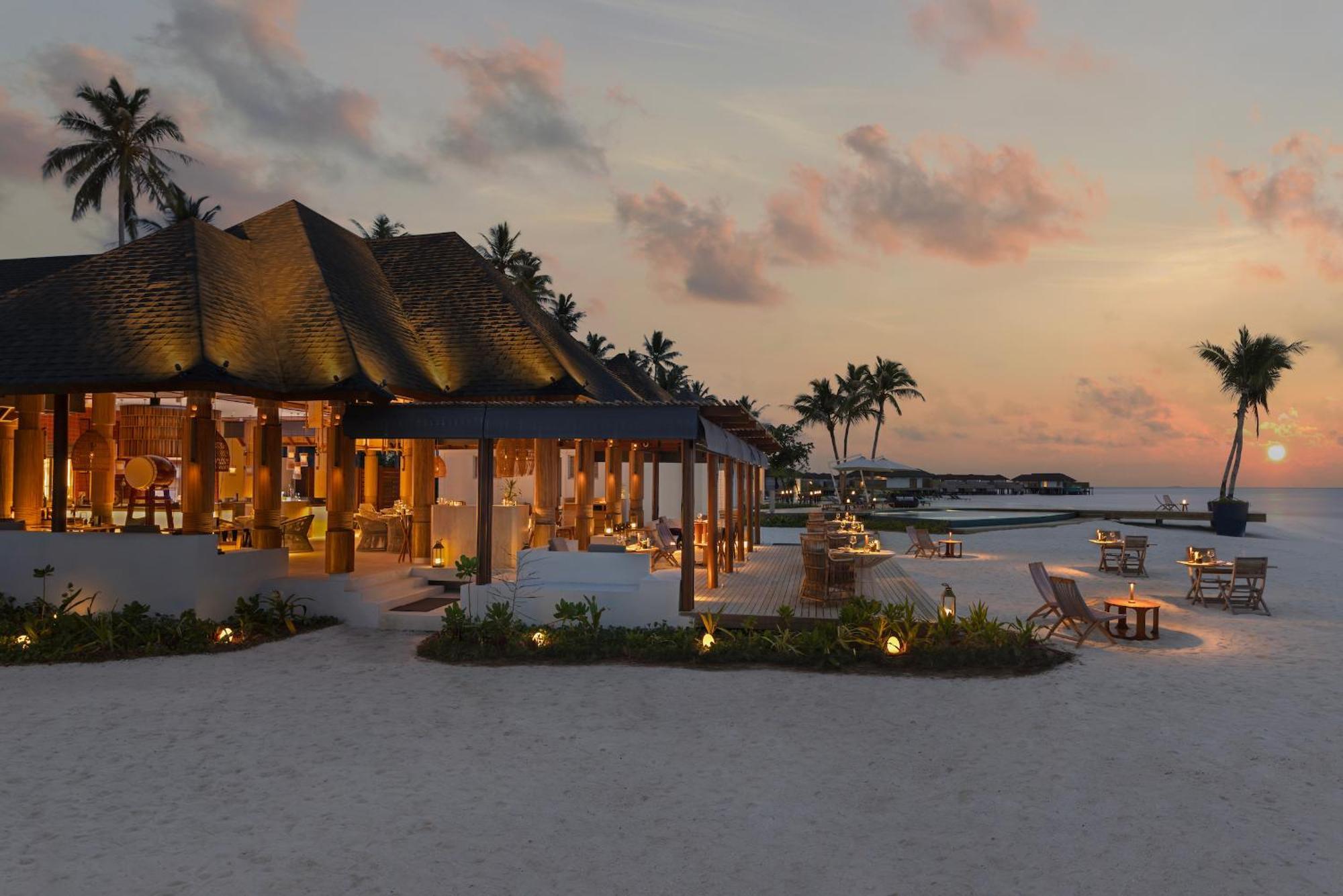 Avani Plus Fares Maldives Resort - 50 Percent Off On Seaplane Transfer For Minimum Stay Of 3 Nights And More For Stays Until 31 October 2025 Kendhoo Eksteriør billede