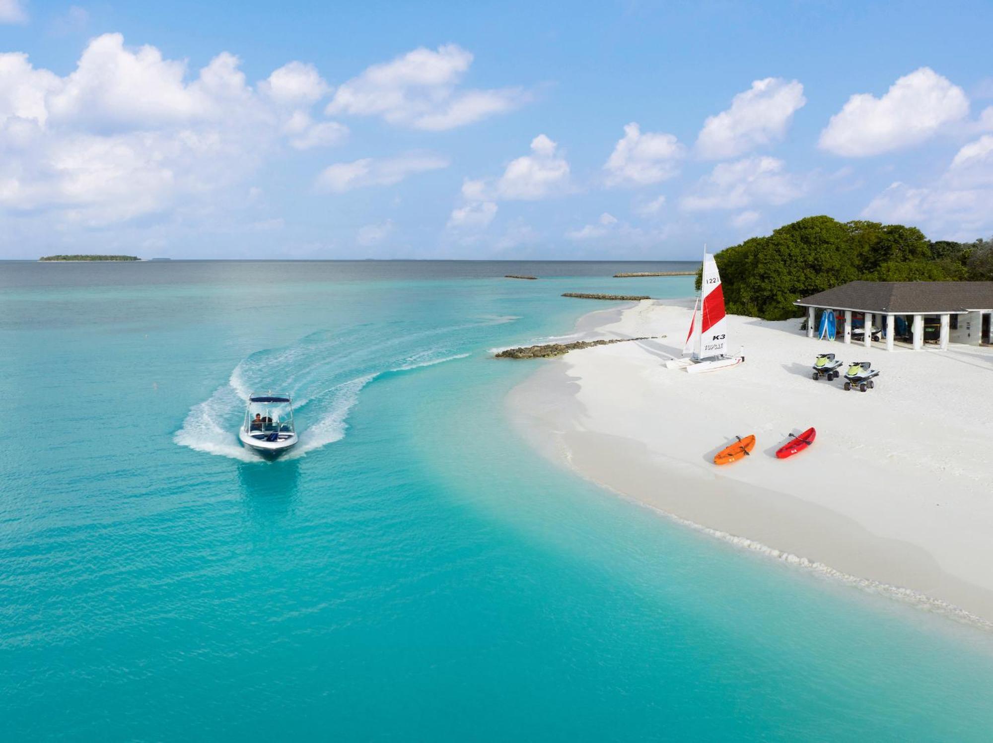 Avani Plus Fares Maldives Resort - 50 Percent Off On Seaplane Transfer For Minimum Stay Of 3 Nights And More For Stays Until 31 October 2025 Kendhoo Eksteriør billede