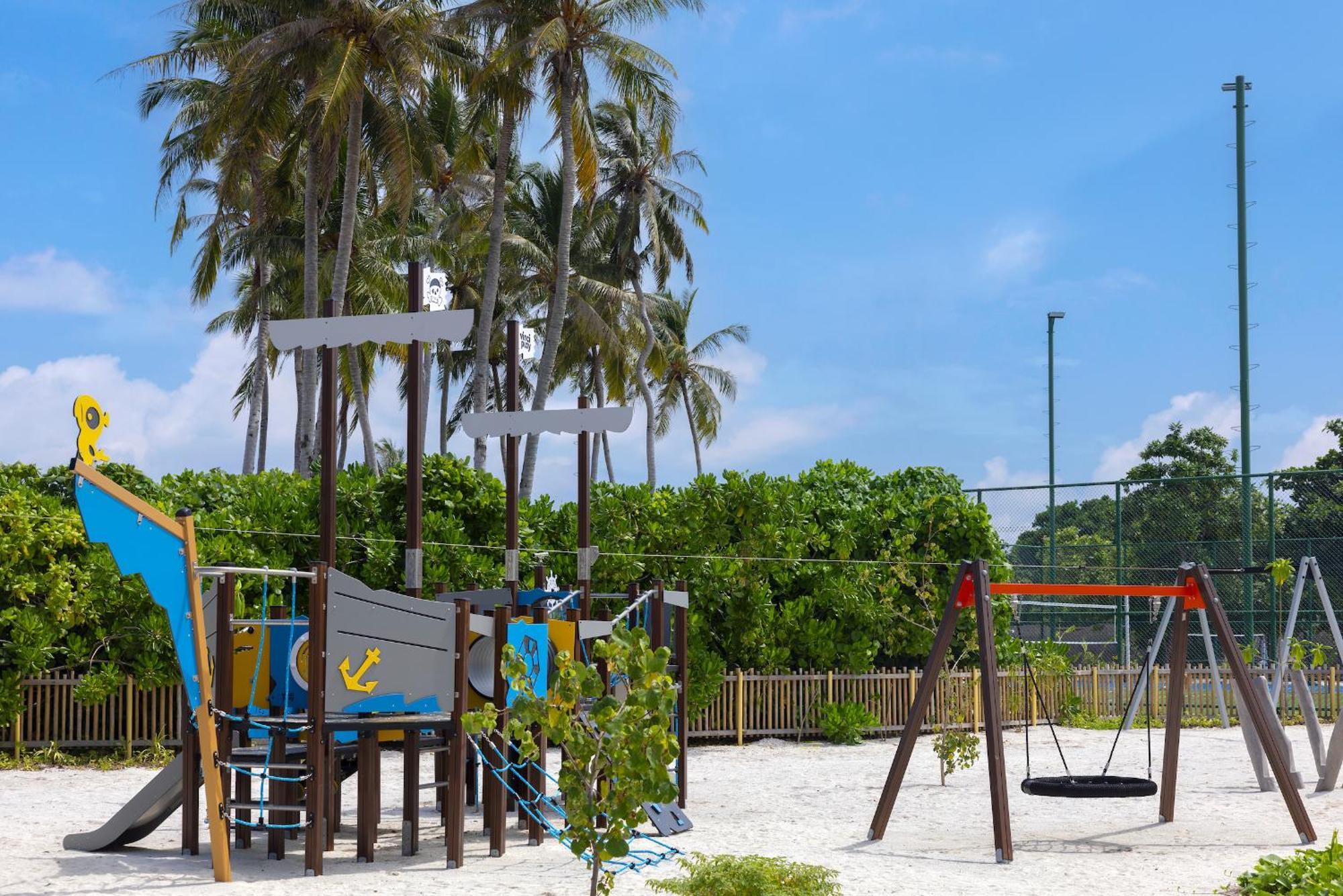 Avani Plus Fares Maldives Resort - 50 Percent Off On Seaplane Transfer For Minimum Stay Of 3 Nights And More For Stays Until 31 October 2025 Kendhoo Eksteriør billede