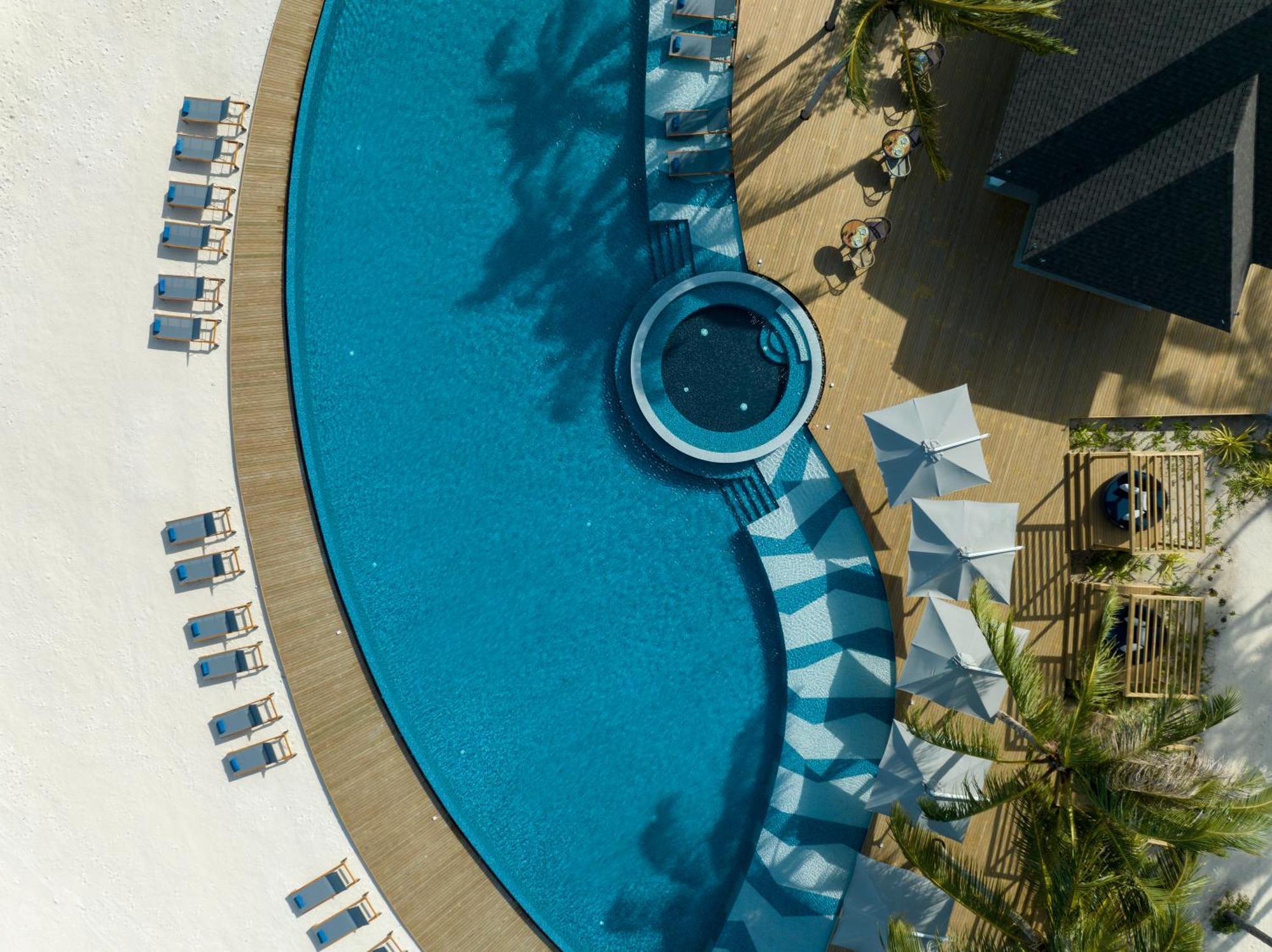 Avani Plus Fares Maldives Resort - 50 Percent Off On Seaplane Transfer For Minimum Stay Of 3 Nights And More For Stays Until 31 October 2025 Kendhoo Eksteriør billede